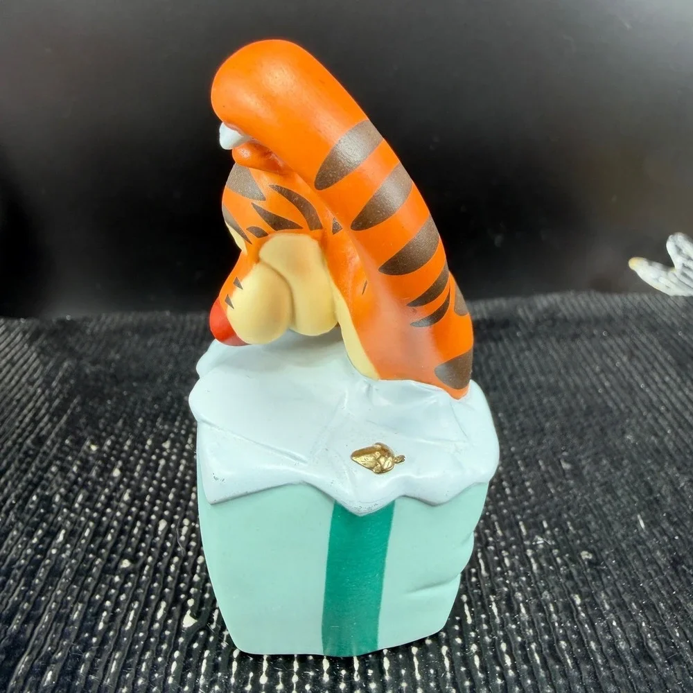 Disney‎ Pooh & Friends Tigger 4th Birthday Figurine Four is for Bounces Ceramic